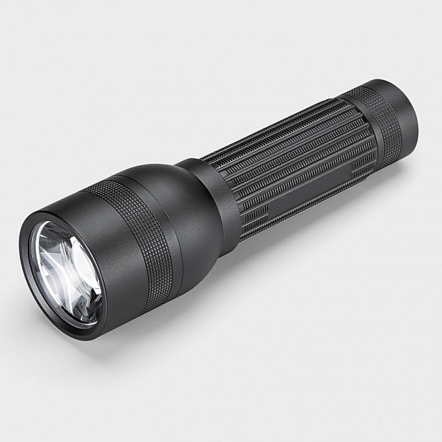 LED-Stabtaschenlampe Q7XR mit Akku