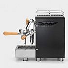 Zweikreis-Espressomaschine, mattschwarz beschichteter Edelstahl, Olivenholz